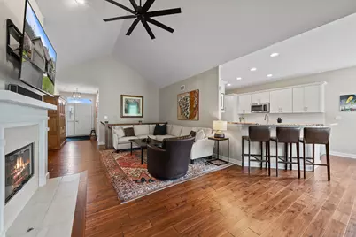 109  Lake Vista Cir, Fontana, WI 53125 - Photo 4