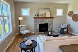 N54W19340 Kearney Ln, Menomonee Falls, WI 53051 - Photo 6