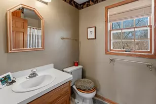 2908 Devonshire Ct, Waukesha, WI 53188 - Photo 20
