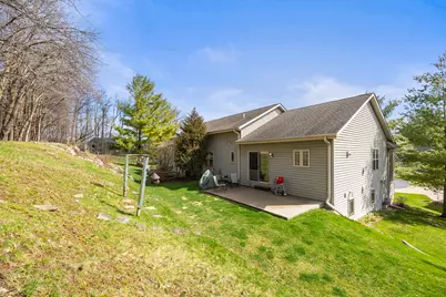 1300  Oak Tree Ct, Slinger, WI 53086 - Photo 30