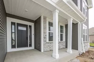 N73W17723 Mineral Dr, Menomonee Falls, WI 53051 - Photo 4