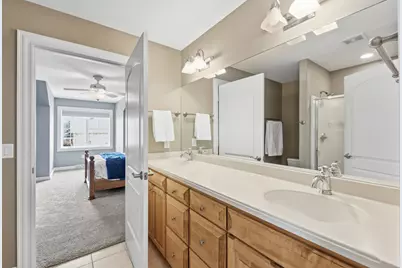 1267  Mary Hill Cir, Hartland, WI 53029 - Photo 32