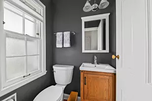5832 N Kent Ave, Whitefish Bay, WI 53217 - Photo 10