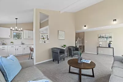 14225  Forest View Ln, Brookfield, WI 53005 - Photo 10