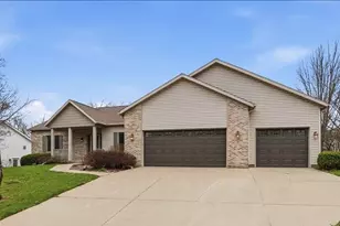 2368 Stonehaven Dr, Sun Prairie, WI 53590 - Photo 58