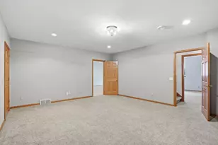 2368 Stonehaven Dr, Sun Prairie, WI 53590 - Photo 40