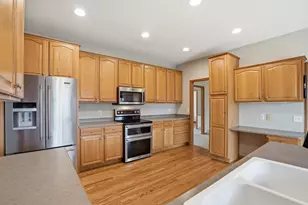 2368 Stonehaven Dr, Sun Prairie, WI 53590 - Photo 18