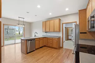 2368 Stonehaven Dr, Sun Prairie, WI 53590 - Photo 16