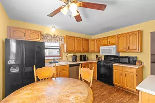 2809 E Armour Ave, Saint Francis, WI 53235 - Photo 4