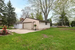 2615 E Denton Ave, Saint Francis, WI 53235 - Photo 24