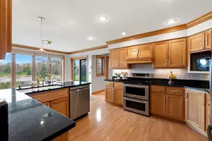 702 W Haddonstone Pl, Mequon, WI 53092 - Photo 26