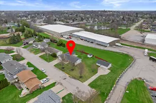 864 Mayer Ln, Mayville, WI 53050 - Photo 2