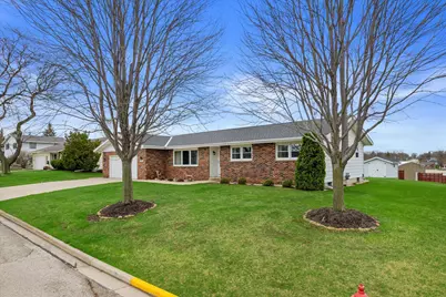 864  Mayer Ln, Mayville, WI 53050 - Photo 6