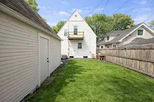 5844 N Shoreland Ave, Whitefish Bay, WI 53217 - Photo 32