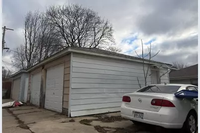 5821 N 70th St, Milwaukee, WI 53218 - Photo 4