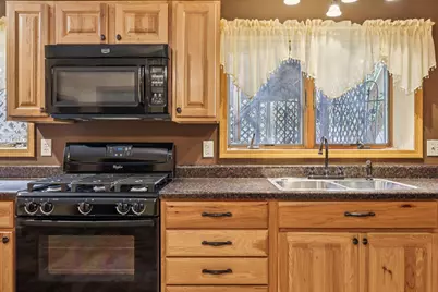 304  Aspen Ct, Delavan, WI 53115 - Photo 20