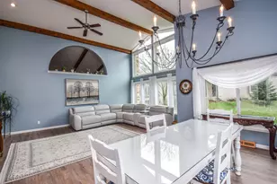 1016 Ashbury Ct, Fond du Lac, WI 54935 - Photo 2
