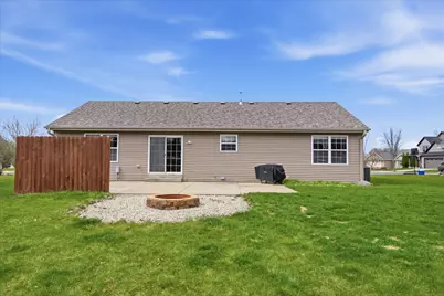 1879  Kissel Dr, Hartford, WI 53027 - Photo 32