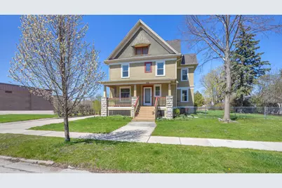 143 E Merrill Ave, Fond du Lac, WI 54935 - Photo 1