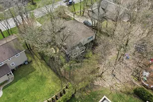 4615 S Delphine Dr, New Berlin, WI 53151 - Photo 40