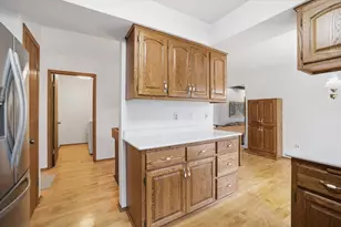 4615 S Delphine Dr, New Berlin, WI 53151 - Photo 30