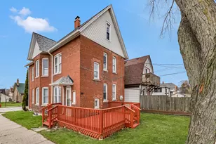 729 Montana Ave, South Milwaukee, WI 53172 - Photo 4