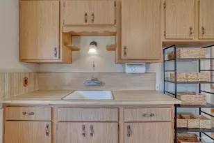 8621 W Montana Ave, West Allis, WI 53227 - Photo 6