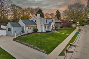 1423 St Charles St, Wauwatosa, WI 53213 - Photo 50