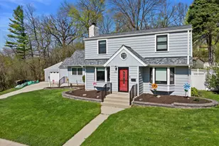1423 St Charles St, Wauwatosa, WI 53213 - Photo 38