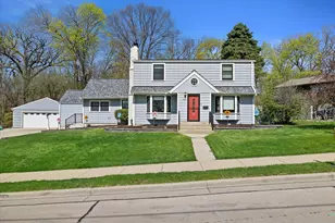 1423 St Charles St, Wauwatosa, WI 53213 - Photo 60