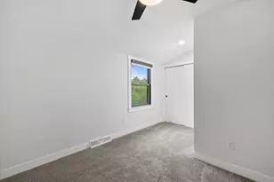 1423 St Charles St, Wauwatosa, WI 53213 - Photo 22