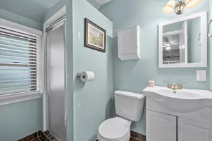 1423 St Charles St, Wauwatosa, WI 53213 - Photo 14