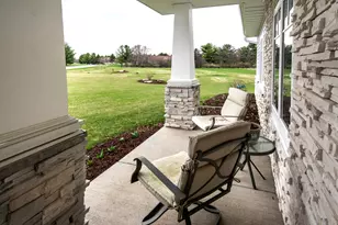 638 Red Oak Dr, Summit, WI 53066 - Photo 4