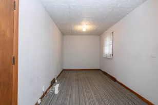 W160N8462 Donald Ct, Menomonee Falls, WI 53051 - Photo 32
