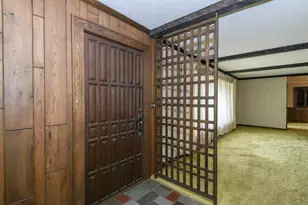 W160N8462 Donald Ct, Menomonee Falls, WI 53051 - Photo 12