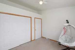 355 Jennifer Ln, Brookfield, WI 53045 - Photo 26
