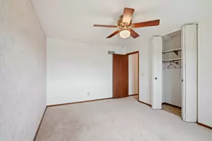 2009 Deerfield Dr, Saukville, WI 53080 - Photo 18