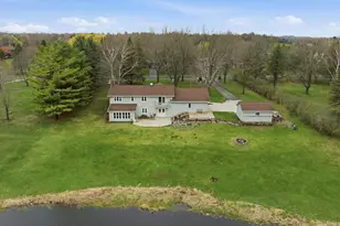 2009 Deerfield Dr, Saukville, WI 53080 - Photo 40