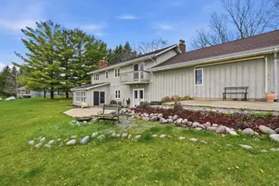 2009 Deerfield Dr, Saukville, WI 53080 - Photo 32