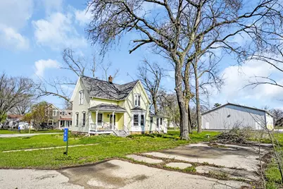 202 E Park St, Silver Lake, WI 53170 - Photo 2