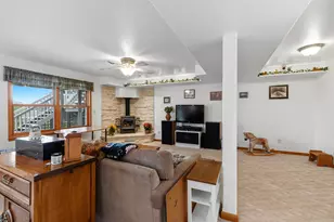 861 Summer Creek Rd, Oconomowoc, WI 53066 - Photo 54