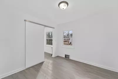 8630 W Lancaster Ave, Milwaukee, WI 53225 - Photo 24