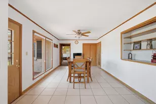 531 Lookout Dr, Pewaukee, WI 53072 - Photo 16