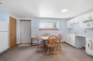 531 Lookout Dr, Pewaukee, WI 53072 - Photo 36