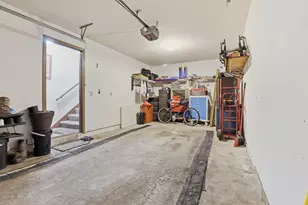 2077 S 102nd St, West Allis, WI 53227 - Photo 20