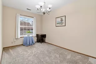 2077 S 102nd St, West Allis, WI 53227 - Photo 10