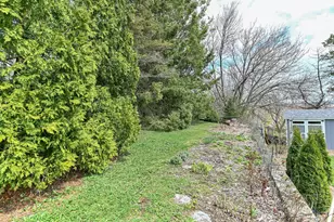 917 Howard St, Waukesha, WI 53188 - Photo 40