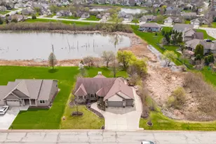 2203 Penbrook Dr, Racine, WI 53406 - Photo 34