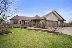 2203 Penbrook Dr, Racine, WI 53406 - Photo 2