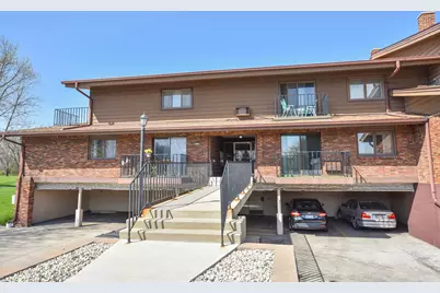 3935 S 84th St #4, Greenfield, WI 53228 - Photo 18